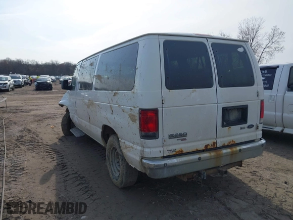 2014 Ford Econoline Passenger XL with VIN 1FBNE3BL8EDA40671, listed as a IAAI auction lot 42000919 with 399,196 mi miles and . Bid and sale history available at DreamBid. Image 3.