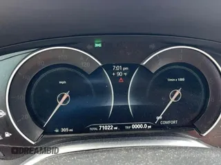 2019 BMW 7 Series 750i with VIN WBA7F0C53KGM24364, listed as a Copart auction lot 53947725 with 71,022 mi miles and Salvage Title. Bid and sale history available at carsss.com. Image 9.
