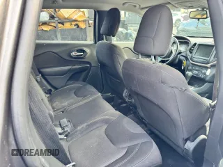 2017 Jeep Cherokee Latitude with VIN 1C4PJLCB4HW508135, listed as a Copart auction lot 60176365 with 149,702 mi miles and Clean title. Bid and sale history available at DreamBid. Image 6.