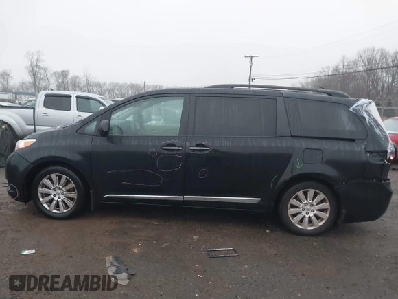2015 Toyota Sienna Ltd with VIN 5TDDK3DC9FS124680, listed as a IAAI auction lot 41064112 with 46,876 mi miles. Bid and sale history available at carsss.com. Image 14.
