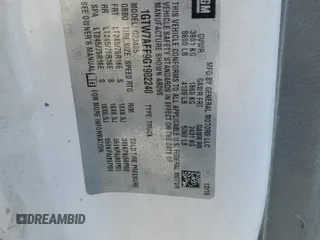 2016 GMC Savana Cargo z VIN 1GTW7AFF9G1902240, wystawiony jako Copart lot #48993415 z przebiegiem Nie podano mil oraz Szkoda całkowita • Salvage title. Historia ofert i sprzedaży dostępna na DreamBid. Obrazek 13.