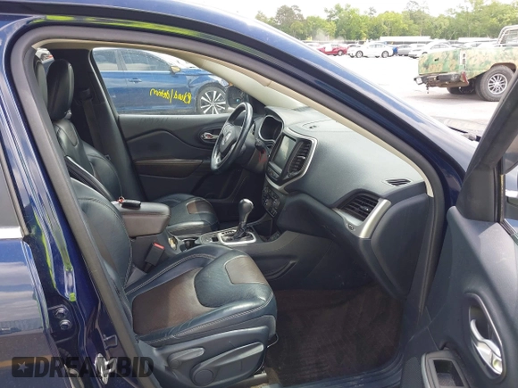 2015 Jeep Cherokee Limited with VIN 1C4PJLDS0FW602525, listed as a IAAI auction lot 42114915 with 194,530 mi miles and . Bid and sale history available at DreamBid. Image 5.