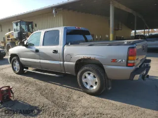 2006 GMC Sierra 1500 SLT with VIN 2GTEK13Z761277452, listed as a Copart auction lot 53755255 with 194,655 mi miles and Clean Title. Bid and sale history available at carsss.com. Image 2.