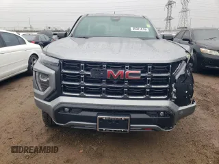 2024 GMC Canyon 4WD AT4 z VIN 1GTP6DEK8R1306627, wystawiony jako Copart lot #80921614 z przebiegiem 6 mil mil oraz Szkoda całkowita • Salvage title. Historia ofert i sprzedaży dostępna na DreamBid. Obrazek 5.