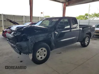 2022 Nissan Frontier S z VIN 1N6ED1CL9NN635389, wystawiony jako Copart lot #60480685 z przebiegiem 50 275 mil mil oraz Czysty tytuł • Clean title. Historia ofert i sprzedaży dostępna na DreamBid. Obrazek 1.