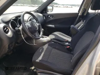 2015 Nissan Juke SL z VIN JN8AF5MV8FT561726, wystawiony jako Copart lot #58220545 z przebiegiem 106 706 mil mil oraz Szkody całkowita. Historia ofert i sprzedaży dostępna na DreamBid. Obrazek 7.