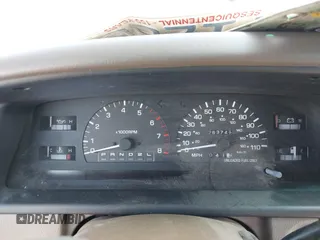 1997 Toyota T100 DX z VIN JT4TN12D3V0035384, wystawiony jako IAAI lot #42170129 z przebiegiem 263 742 mil mil oraz . Historia ofert i sprzedaży dostępna na DreamBid. Obrazek 7.