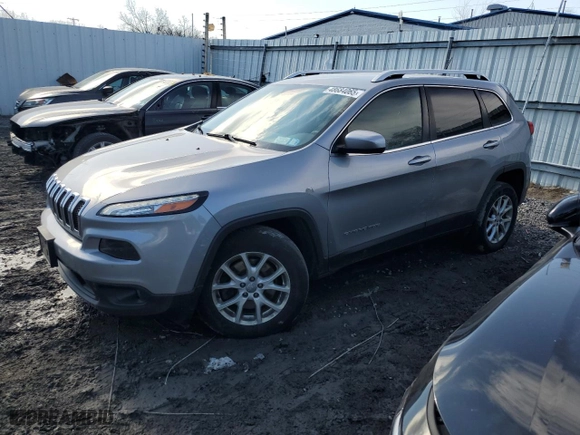 2015 Jeep Cherokee Latitude with VIN 1C4PJMCS4FW787301, listed as a Copart auction lot 48684065 with 161,653 mi miles and Salvage Title. Bid and sale history available at carsss.com. Image 1.