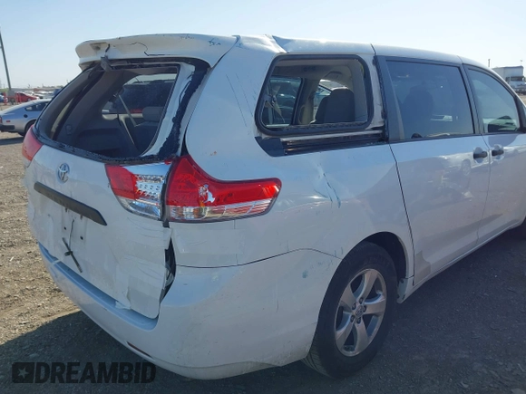2013 Toyota Sienna L with VIN 5TDZK3DC2DS399410, listed as a IAAI auction lot 41741232 with 158,280 mi miles. Bid and sale history available at carsss.com. Image 6.