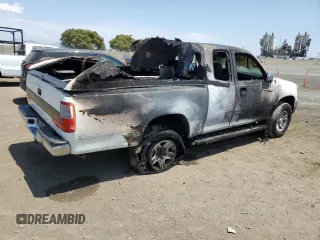 1997 Toyota T100 SR5 z VIN JT4UN24D0V0040856, wystawiony jako Copart lot #64775874 z przebiegiem Nie podano mil oraz Nie do naprawy. Historia ofert i sprzedaży dostępna na DreamBid. Obrazek 3.