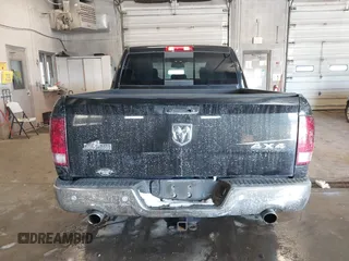 2017 Ram 1500 Big Horn z VIN 3C6RR7LT5HG543628, wystawiony jako IAAI lot #41629303 z przebiegiem 111 373 mil mil oraz . Historia ofert i sprzedaży dostępna na DreamBid. Obrazek 17.