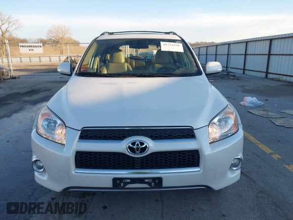 2010 Toyota RAV4 Ltd with VIN 2T3DF4DV2AW059402, listed as a IAAI auction lot 41754596 with 158,088 mi miles. Bid and sale history available at carsss.com. Image 12.