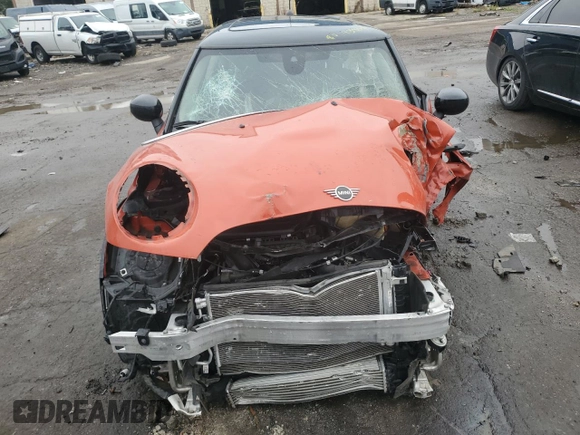 2020 MINI Hardtop Cooper with VIN WMWXR3C00L2L53779, listed as a Copart auction lot 80743904 with Not provided miles and Non repairable. Bid and sale history available at DreamBid. Image 5.