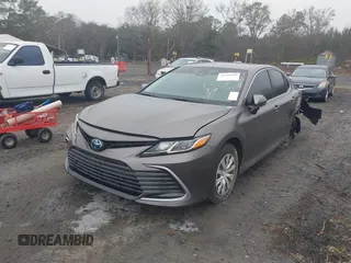 2022 Toyota Camry Hybrid LE with VIN 4T1C31AK7NU578506, listed as a IAAI auction lot 41549933 with 16,440 mi miles. Bid and sale history available at carsss.com. Image 2.