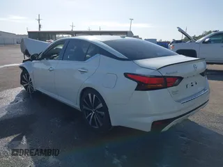 2019 Nissan Altima 2.5 Platinum with VIN 1N4BL4FV7KC219605, listed as a IAAI auction lot 40867438 with 80,208 mi miles. Bid and sale history available at carsss.com. Image 3.