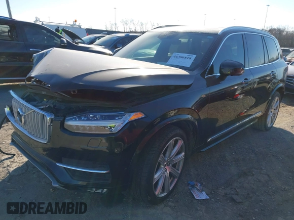 2017 Volvo XC90 Inscription with VIN YV4A22PLXH1156706, listed as a IAAI auction lot 41386818 with 73,692 mi miles. Bid and sale history available at carsss.com. Image 17.