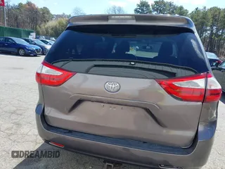 2015 Toyota Sienna LE AAS with VIN 5TDKK3DC1FS634254, listed as a IAAI auction lot 41998016 with 158,496 mi miles. Bid and sale history available at carsss.com. Image 16.