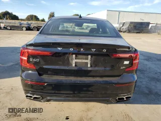 2021 Volvo S60 R-Design with VIN 7JRBR0FM5MG113529, listed as a Copart auction lot 87932845 with 33,639 mi miles and Salvage Title. Bid and sale history available at carsss.com. Image 6.