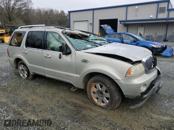 2003 Lincoln Aviator Luxury z VIN 5LMEU68H03ZJ46382, wystawiony jako Copart lot #45201115 z przebiegiem 274 856 mil mil oraz Szkoda całkowita • Salvage title. Historia ofert i sprzedaży dostępna na DreamBid. Obrazek 4.