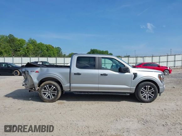 2023 Ford F-150 XL z VIN 1FTEW1CPXPKD29306, wystawiony jako IAAI lot #42616678 z przebiegiem 73 861 mil mil oraz . Historia ofert i sprzedaży dostępna na DreamBid. Obrazek 13.