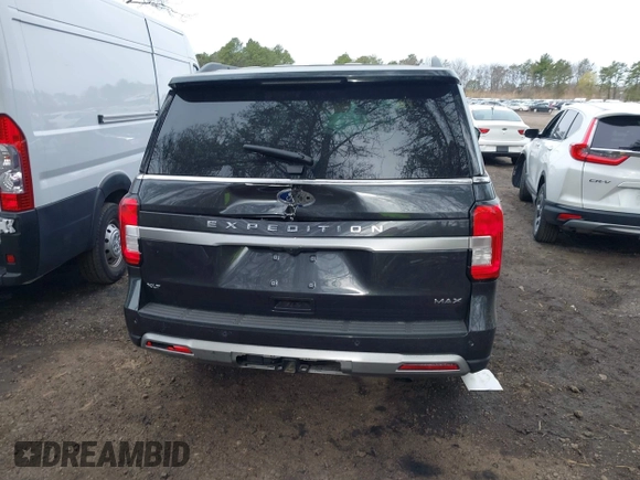 2024 Ford Expedition Max XLT с VIN 1FMJK1J80REA81778, выставлен на аукционе IAAI как лот 41990843 с пробегом 7 990 миль миль и . История ставок и продаж доступна на DreamBid. Изображение 16.