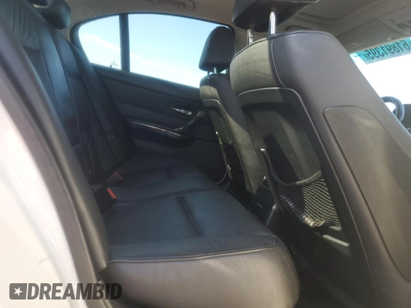 2008 BMW 3 Series 328xi with VIN WBAVC73558KP37642, listed as a Copart auction lot 61891395 with 113,254 mi miles and Salvage title. Bid and sale history available at DreamBid. Image 10.