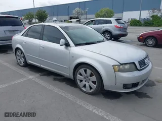 2005 Audi A4 3.0L with VIN WAULT68E35A021818, listed as a IAAI auction lot 41986513 with 189,449 mi miles. Bid and sale history available at carsss.com. Image 1.