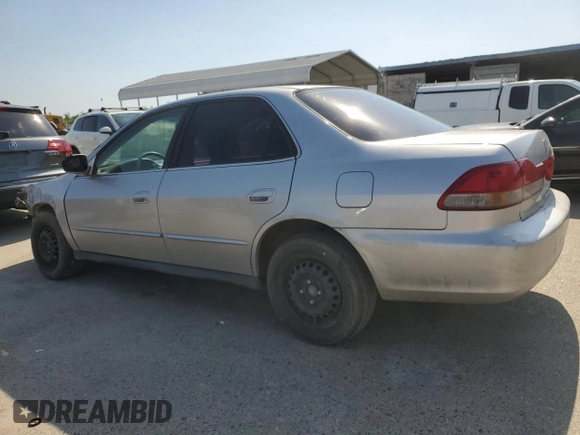 2001 Honda Accord LX z VIN 3HGCG66571G711496, wystawiony jako Copart lot #55837635 z przebiegiem 241 017 mil mil oraz Szkoda całkowita • Salvage title. Historia ofert i sprzedaży dostępna na DreamBid. Obrazek 2.