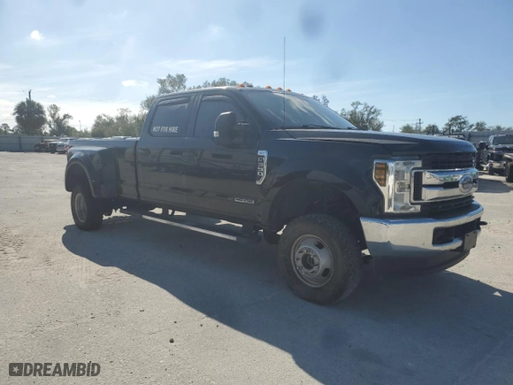 2018 Ford Super Duty F-350 DRW XL with VIN 1FT8W3DT5JEC43489, listed as a Copart auction lot 84712604 with 147,739 mi miles and Non Repairable. Bid and sale history available at carsss.com. Image 4.