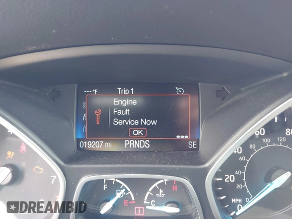 2018 Ford Escape S z VIN 1FMCU0F76JUA99595, wystawiony jako IAAI lot #42369434 z przebiegiem 19 207 mil mil oraz . Historia ofert i sprzedaży dostępna na DreamBid. Obrazek 16.