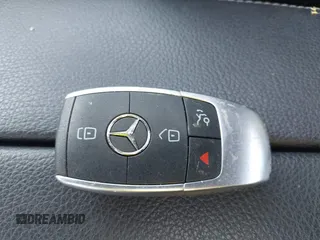 2019 Mercedes-Benz C 300 with VIN 55SWF8DB5KU320503, listed as a IAAI auction lot 41997619 with 77,912 mi miles and . Bid and sale history available at DreamBid. Image 11.