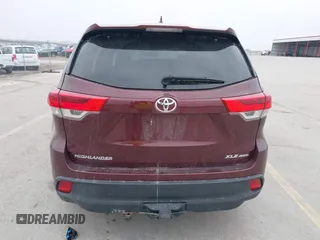 2019 Toyota Highlander SE with VIN 5TDJZRFH8KS993713, listed as a IAAI auction lot 42021246 with 122,078 mi miles and . Bid and sale history available at DreamBid. Image 16.
