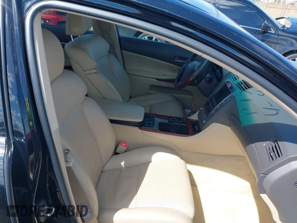 2006 Lexus GS 430 with VIN JTHBN96S565011559, listed as a IAAI auction lot 42021783 with 109,703 mi miles and . Bid and sale history available at DreamBid. Image 5.