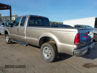 2003 Ford F-250 XL с VIN 1FTNX21F53EA44163, выставлен на аукционе IAAI как лот 41989527 с пробегом 233 059 миль миль и . История ставок и продаж доступна на DreamBid. Изображение 3.