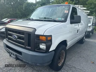 2012 Ford Econoline Cargo Commercial z VIN 1FTNE2EL5CDB21030, wystawiony jako IAAI lot #42787301 z przebiegiem 93 706 mil mil oraz . Historia ofert i sprzedaży dostępna na DreamBid. Obrazek 41.