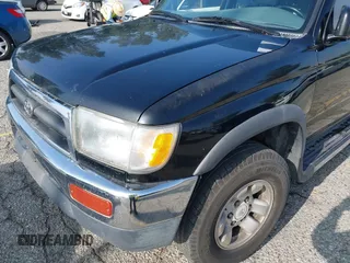 1998 Toyota 4Runner SR5 z VIN JT3GN86R0W0060376, wystawiony jako IAAI lot #42465641 z przebiegiem 321 550 mil mil oraz . Historia ofert i sprzedaży dostępna na DreamBid. Obrazek 17.