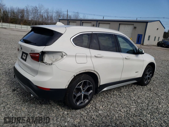 2017 BMW X1 xDrive28i with VIN WBXHT3C32H5F76601, listed as a Copart auction lot 49889965 with 95,655 mi miles and Salvage Title. Bid and sale history available at carsss.com. Image 3.