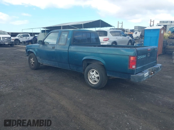 1994 Dodge Dakota with VIN 1B7GL23X7RW147890, listed as a IAAI auction lot 41323742 with 189,764 mi miles and . Bid and sale history available at DreamBid. Image 3.