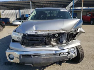 2013 Toyota Tundra с VIN 5TFDY5F10DX284847, выставлен на аукционе Copart как лот 52356135 с пробегом 80 774 миль миль и Списание • Salvage title. История ставок и продаж доступна на DreamBid. Изображение 5.