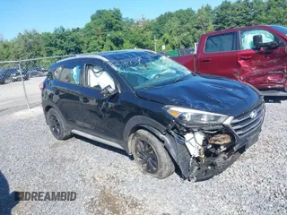 2017 Hyundai Tucson SE with VIN KM8J3CA41HU403662, listed as a IAAI auction lot 39867347 with 151,980 mi miles. Bid and sale history available at carsss.com. Image 1.