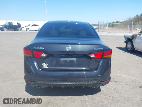 2019 Nissan Altima 2.5 Platinum with VIN 1N4BL4FV2KC113644, listed as a IAAI auction lot 41751975 with 125,617 mi miles. Bid and sale history available at carsss.com. Image 16.