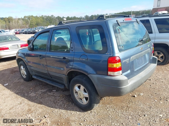 2001 Ford Escape XLT with VIN 1FMYU03181KC56156, listed as a IAAI auction lot 41231100 with 262,875 mi miles. Bid and sale history available at carsss.com. Image 3.