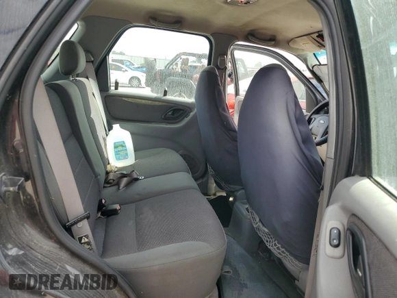 2001 Ford Escape with VIN 1FMYU03B91KC56563, listed as a Copart auction lot 81233934 with 173,775 mi miles and Non repairable. Bid and sale history available at DreamBid. Image 11.