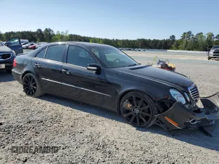2004 Mercedes-Benz E 500 z VIN WDBUF70J54A559284, wystawiony jako Copart lot #51897305 z przebiegiem 252 711 mil mil oraz Szkoda całkowita • Salvage title. Historia ofert i sprzedaży dostępna na DreamBid. Obrazek 4.