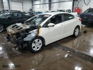 2014 Kia Forte LX with VIN KNAFK4A60E5153516, listed as a Copart auction lot 88521645 with 0 mi miles and Non Repairable. Bid and sale history available at carsss.com. Image 1.