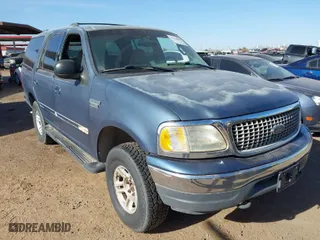 2000 Ford Expedition XLT with VIN 1FMPU16LXYLB40007, listed as a IAAI auction lot 41714808 with 1 mi miles. Bid and sale history available at carsss.com. Image 1.