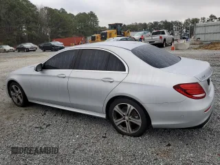 2017 Mercedes-Benz E 300 Luxury with VIN WDDZF4KB3HA202449, listed as a Copart auction lot 43813855 with 57,911 mi miles and Salvage Title. Bid and sale history available at DreamBid. Image 2.