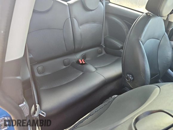 2009 MINI Hardtop S with VIN WMWMF73519TW86705, listed as a Copart auction lot 59819515 with 80,443 mi miles and Clean title. Bid and sale history available at DreamBid. Image 6.