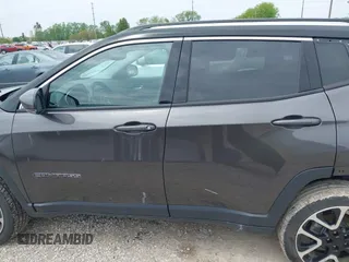 2018 Jeep Compass Limited with VIN 3C4NJDCB1JT481078, listed as a IAAI auction lot 42215310 with 58,629 mi miles and . Bid and sale history available at DreamBid. Image 15.