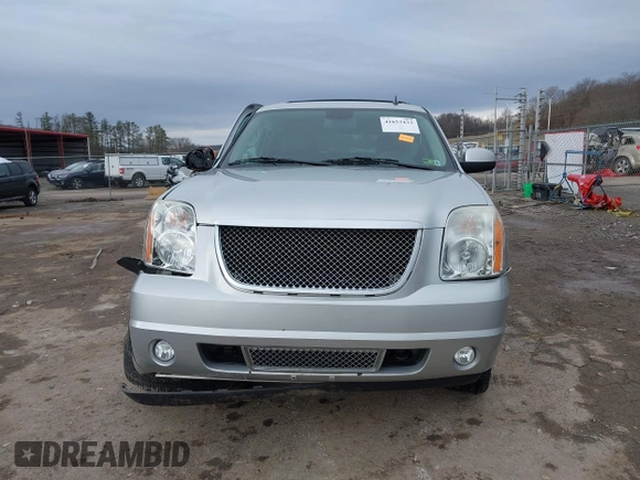 2013 GMC Yukon SLT with VIN 1GKS2CE07DR315820, listed as a IAAI auction lot 41653433 with 137,491 mi miles. Bid and sale history available at carsss.com. Image 12.
